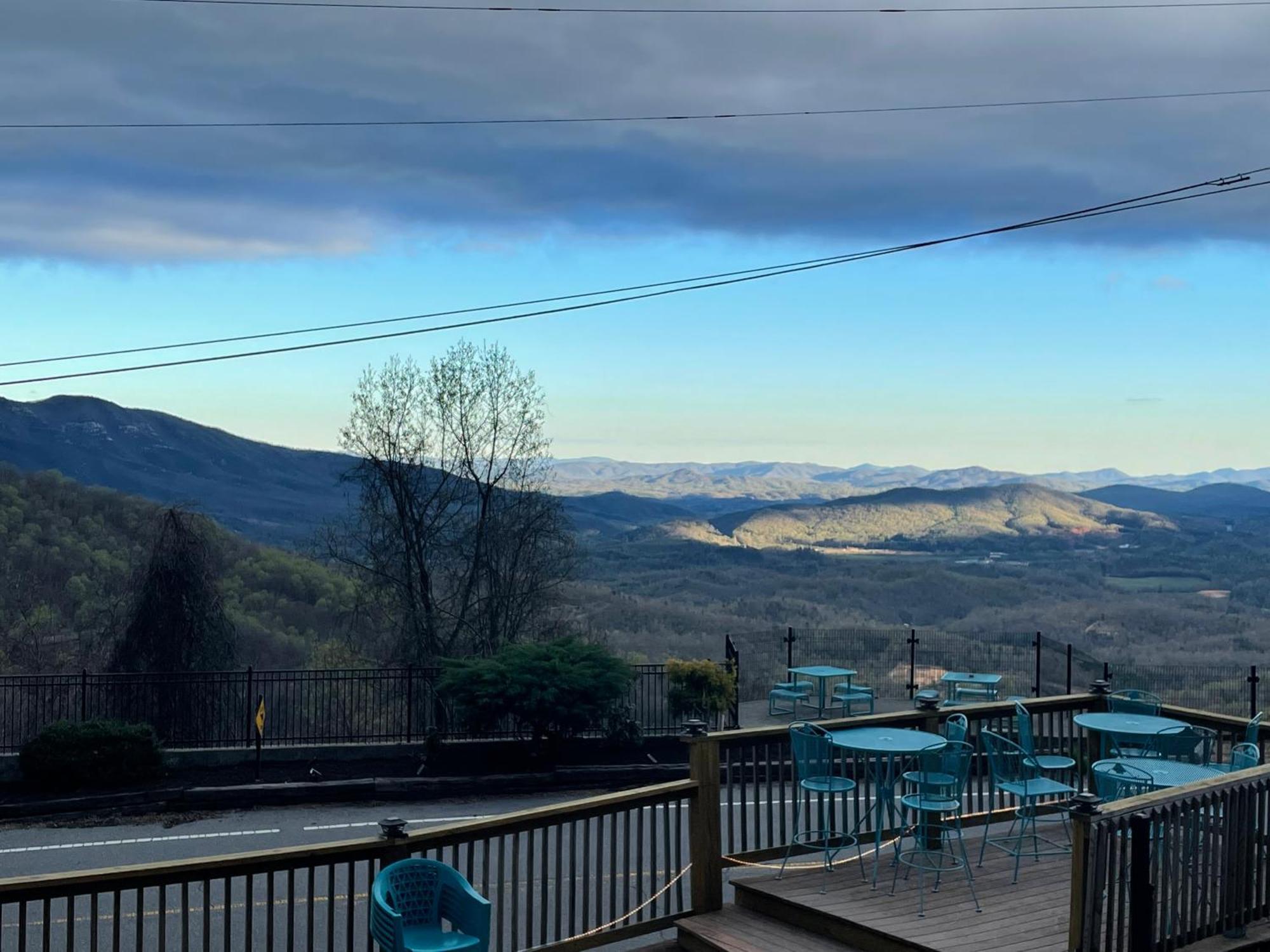 Skyline Village Inn Spruce Pine Bagian luar foto