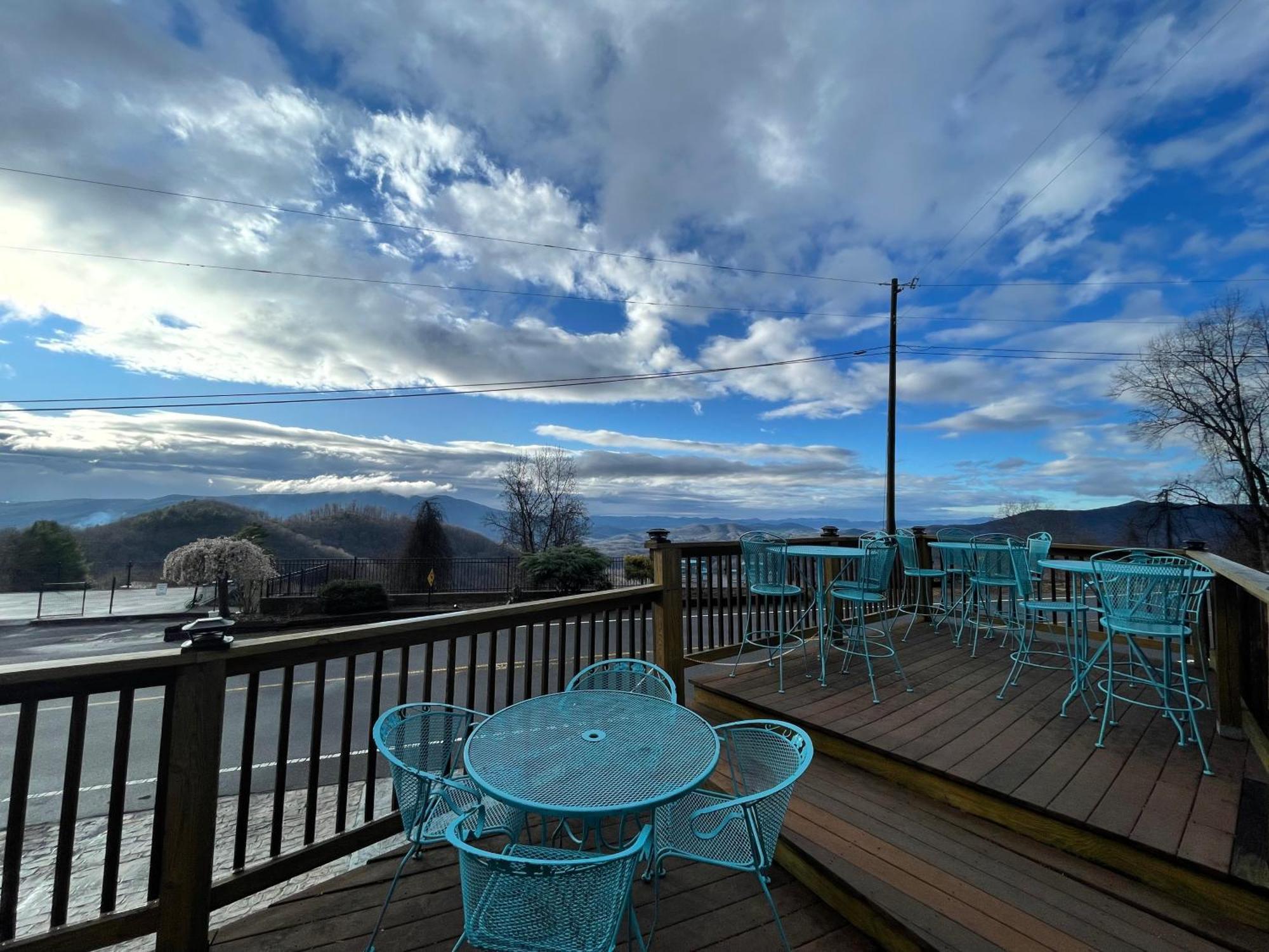 Skyline Village Inn Spruce Pine Bagian luar foto