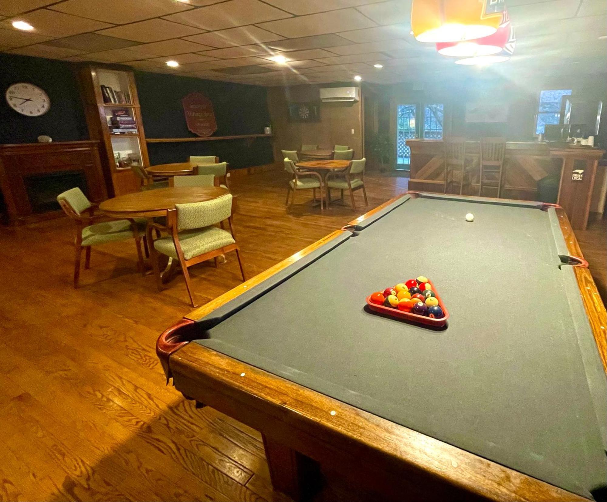 Skyline Village Inn Spruce Pine Bagian luar foto
