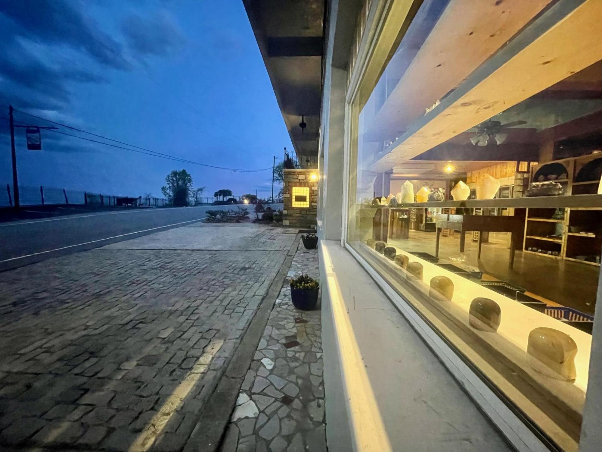 Skyline Village Inn Spruce Pine Bagian luar foto