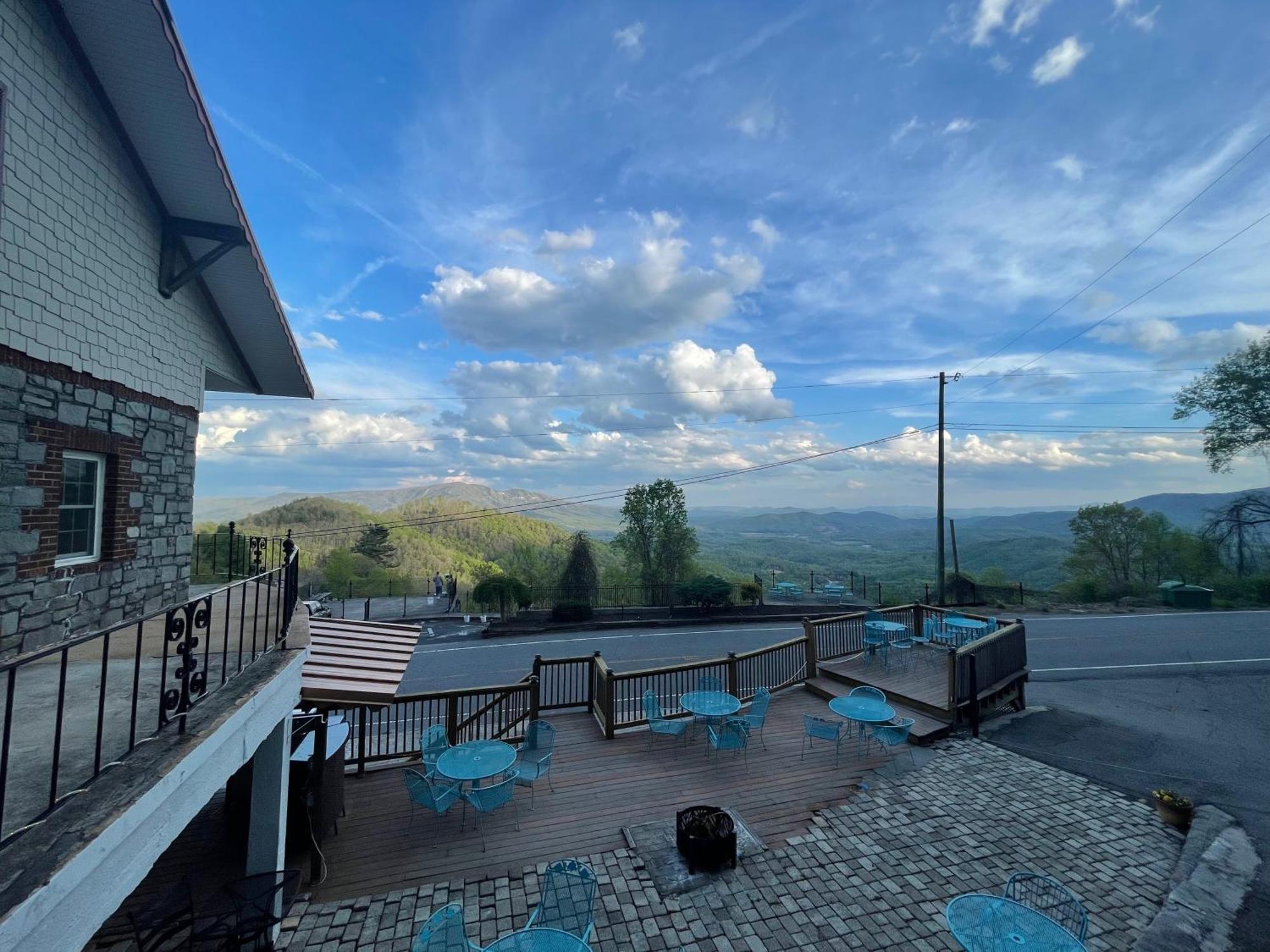 Skyline Village Inn Spruce Pine Bagian luar foto