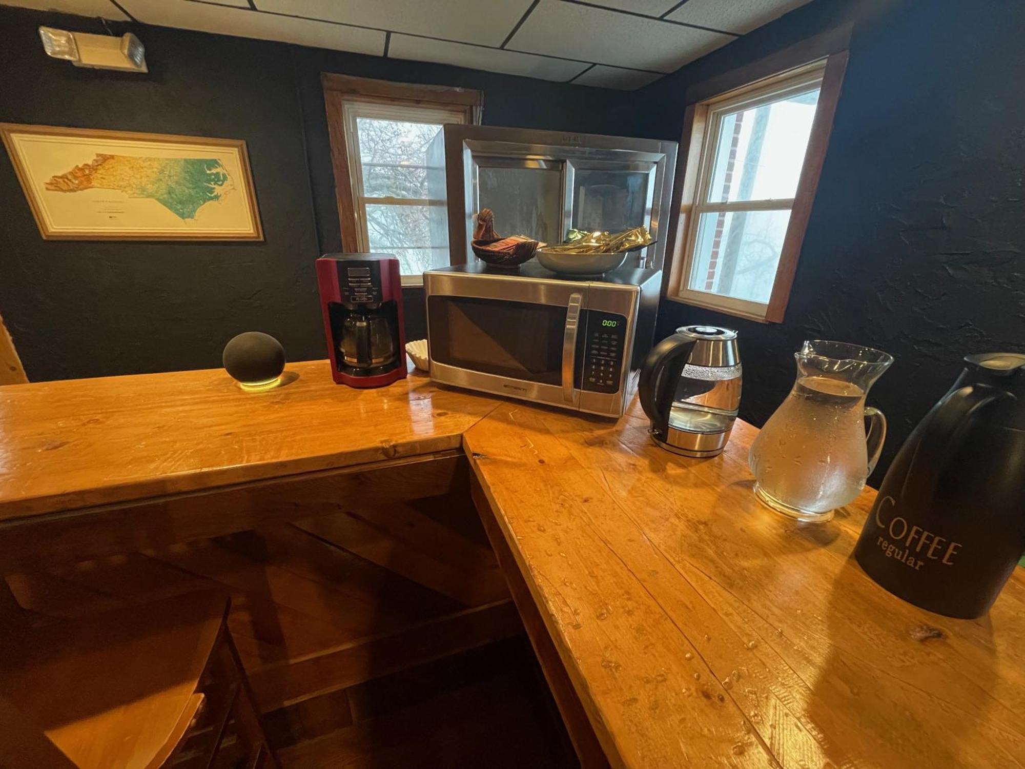Skyline Village Inn Spruce Pine Bagian luar foto