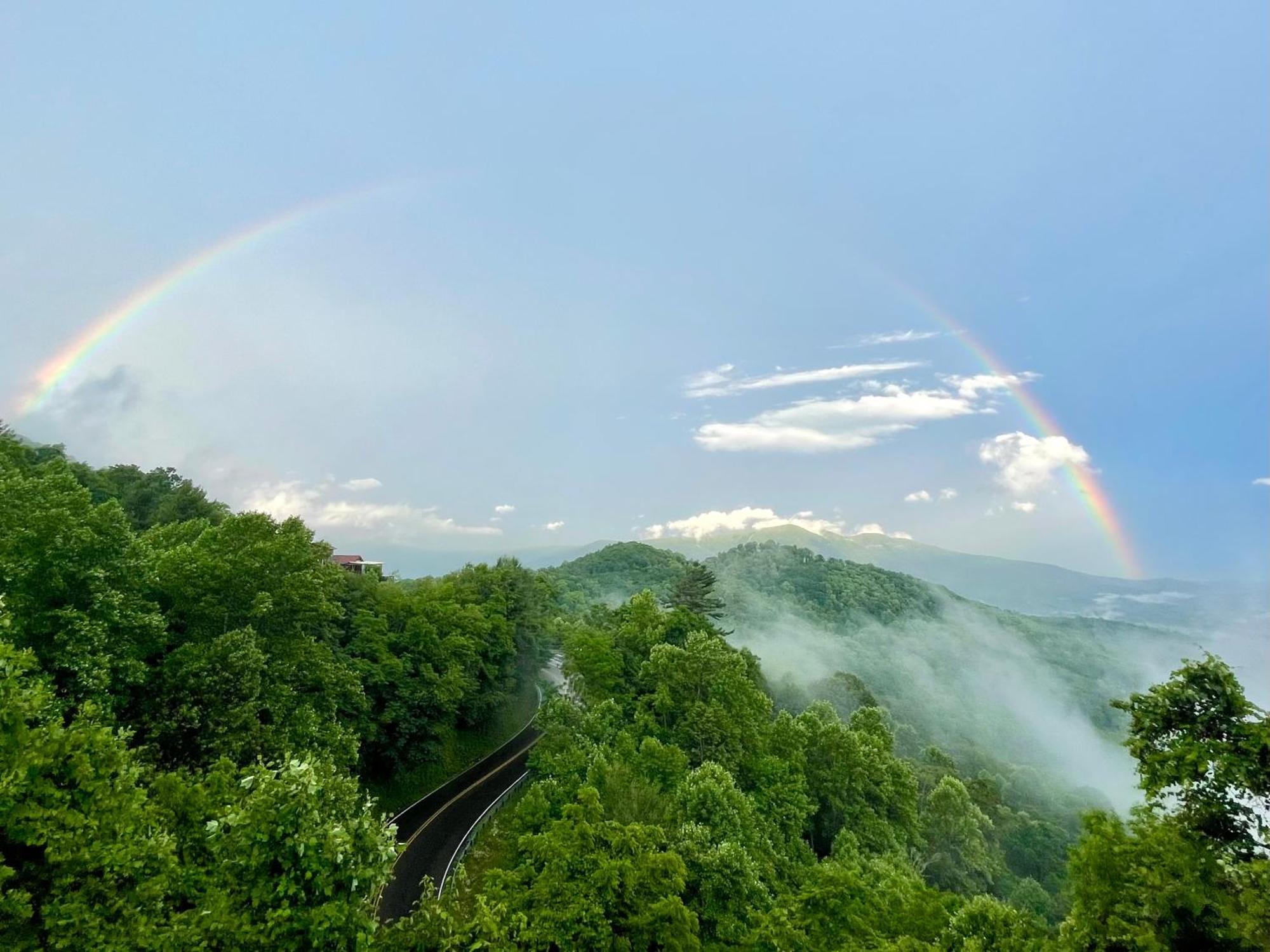Skyline Village Inn Spruce Pine Bagian luar foto