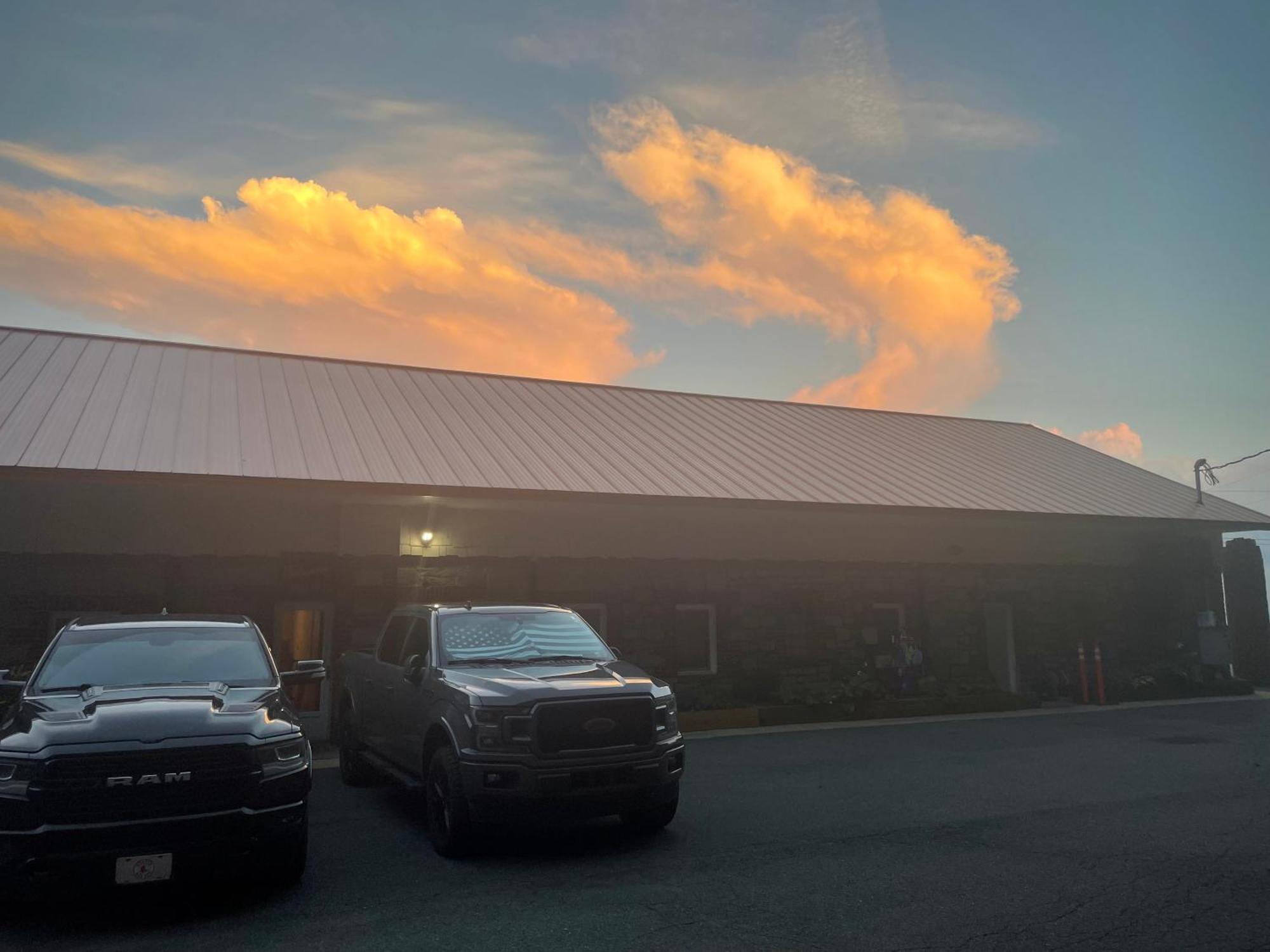 Skyline Village Inn Spruce Pine Bagian luar foto